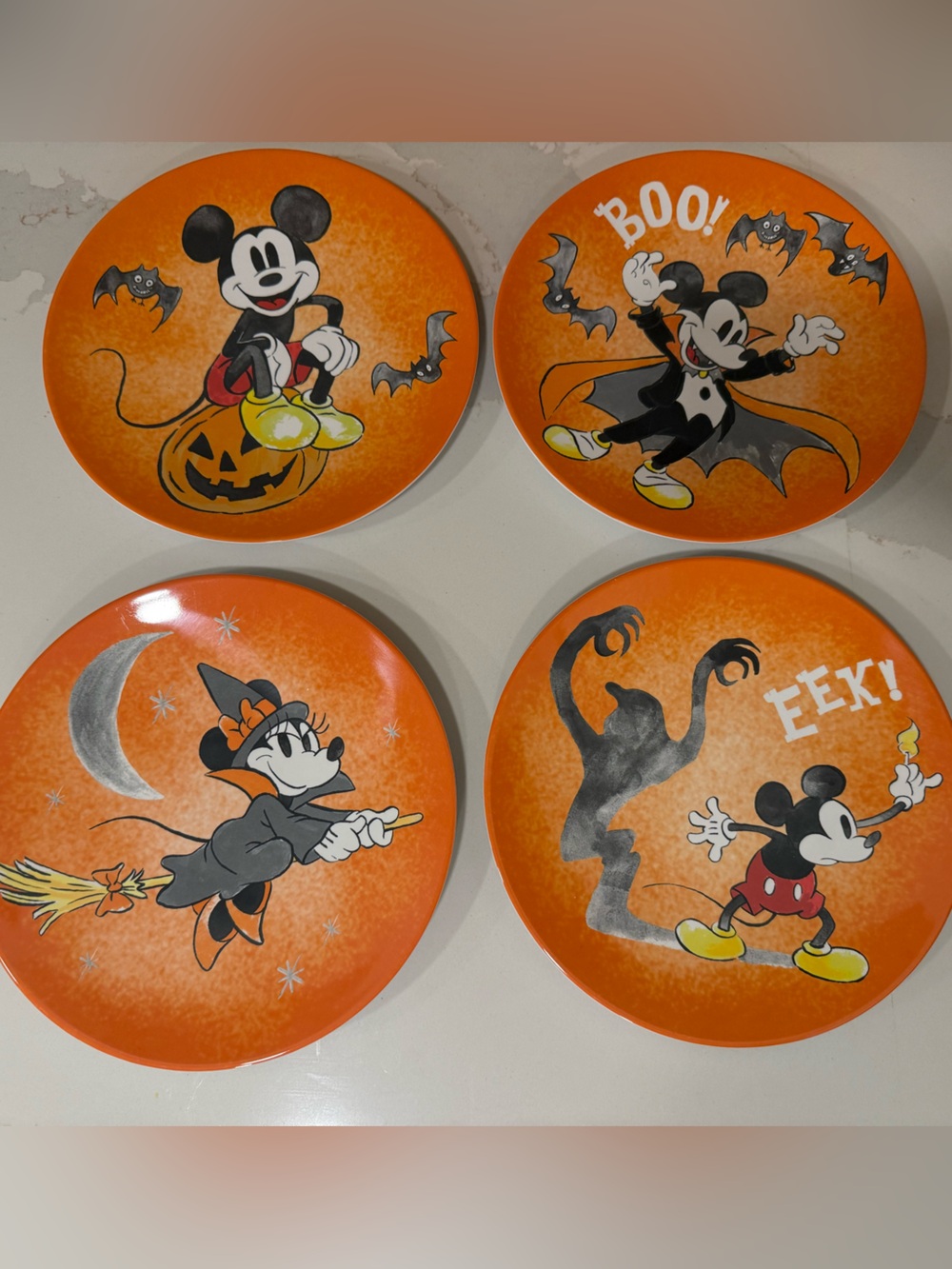 Pottery Barn Mickey Mouse Halloween Melamine Plates Set of 4